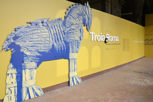 TROYA’NIN HİKÂYESİ ROMA’DA 2 MİLYONU AŞKIN ZİYARETÇİYLE BULUŞTU